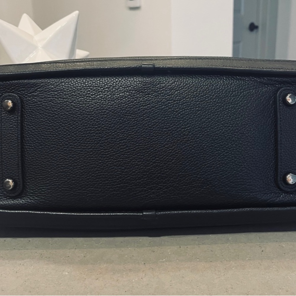 Gorgeous Rare 💯Authentic Coach Dreamers 36 Bag ✨🖤 - Picture 3 of 10